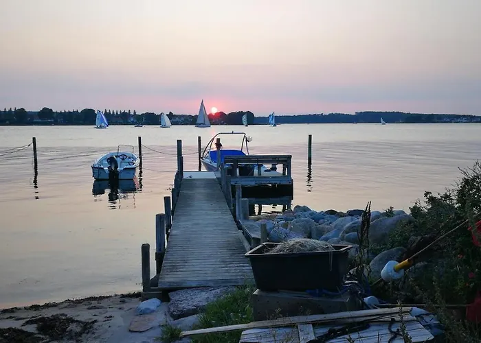 Oda ve Kahvaltı Kastanievejens 3*